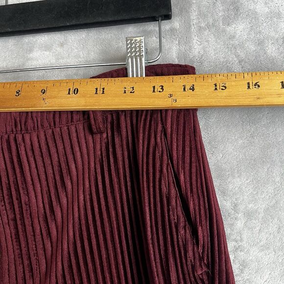 Urban Outfitters Womens Pants Cassidy Burgundy Ribbed Velvet Kick Flare  Size 6 - Picture 5 of 13